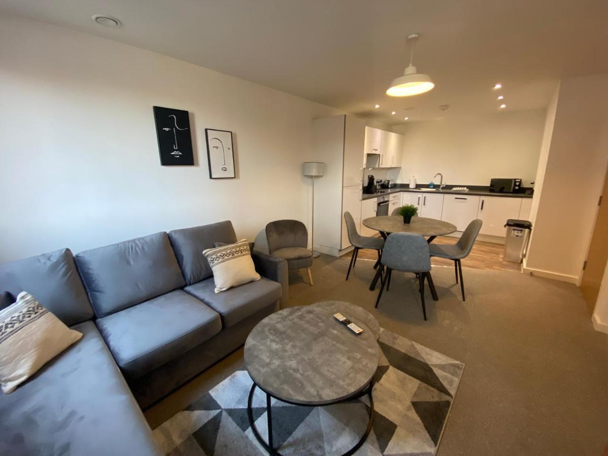 2 Bedroom, 2 Bathroom Modern Apartment Close To Ocean Village, Free Parking, Single Or Double Beds Southampton Ngoại thất bức ảnh